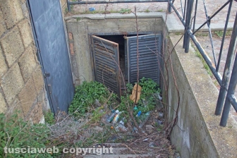 Degrado e sporcizia al Bucone