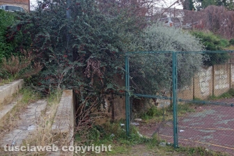 Degrado e sporcizia al Bucone