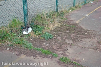 Degrado e sporcizia al Bucone