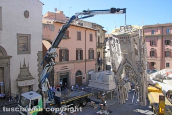 Viterbo - Dies Natalis a piazza del Comune - La costruzione