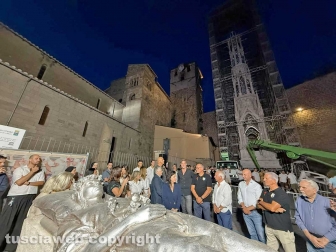 Montaggio della macchina di Santa Rosa - Dies Natalis - La statua della patrona