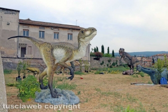 Viterbo - Dinosauri in carne e ossa