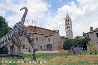 Viterbo - Dinosauri in carne e ossa
