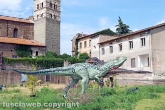 Viterbo - Dinosauri in carne e ossa