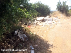 Discarica a cielo aperto a Castel D\'Asso