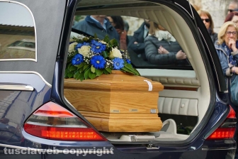 Dolore ad Amelia per i funerali di Francesco Marigliani