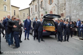 Dolore ad Amelia per i funerali di Francesco Marigliani