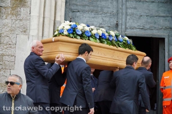 Dolore ad Amelia per i funerali di Francesco Marigliani