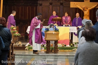 Dolore ad Amelia per i funerali di Francesco Marigliani