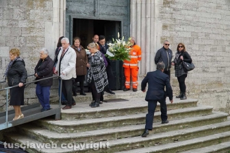 Dolore ad Amelia per i funerali di Francesco Marigliani