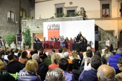 Il processo a don Abbondio in piazza del Fosso