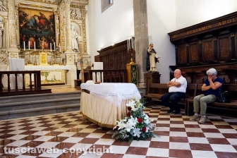 Viterbo - Mons. Dante Bernini - La camera ardente