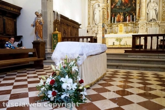 Viterbo - Mons. Dante Bernini - La camera ardente