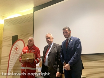 Croce rossa italiana - Donazione defibrillatori