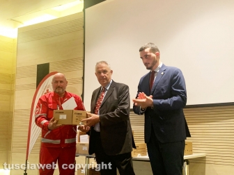 Croce rossa italiana - Donazione defibrillatori