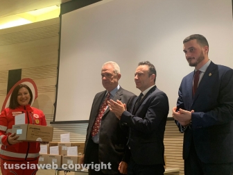 Croce rossa italiana - Donazione defibrillatori