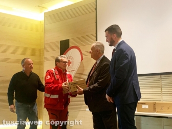 Croce rossa italiana - Donazione defibrillatori