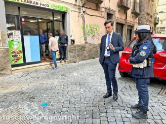 Viterbo - Donna precipita dal secondo piano