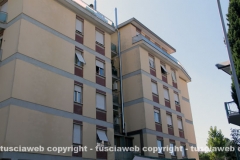 Il palazzo in via Monte Santo