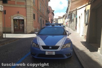 Viterbo - Donna si uccide in via della Morra