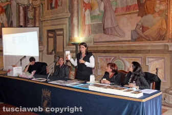 Donne greche e donne etrusche a confronto