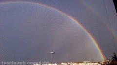 Doppio arcobaleno su Viterbo - Foto di Davide Petrazzini