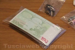 La droga e il materiale sequestrato