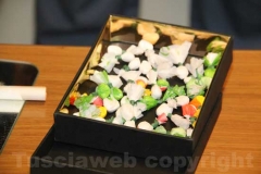 La droga e il materiale sequestrato