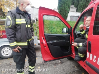 Viterbo - Vigili del fuoco al lavoro per le ricerche di Giuseppe Maravigna