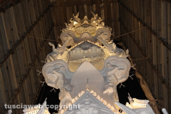 Santa Rosa - Gloria si illumina di immenso