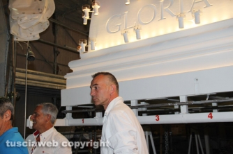 Santa Rosa - Gloria si illumina di immenso