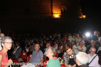 Tuscania - E' Sgarbi show