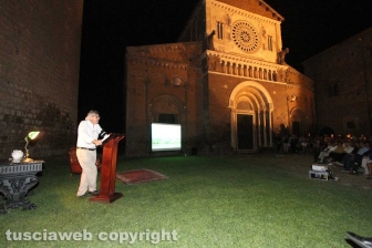 Tuscania - E' Sgarbi show