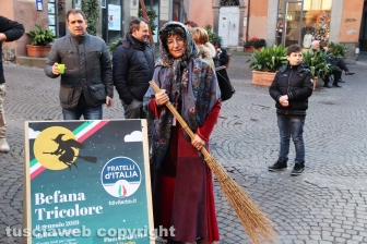 Viterbo - La Befana tricolore