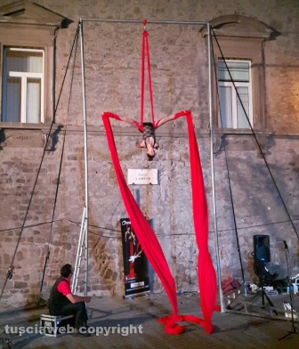 Caffeina - Ed è subito circo