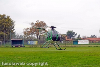 Elicottero dei carabinieri in azione per le ricerche di Giuseppe Maravigna