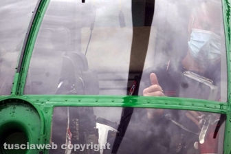 Elicottero dei carabinieri in azione per le ricerche di Giuseppe Maravigna