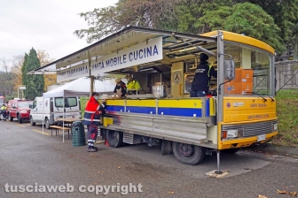 Elicottero dei carabinieri in azione per le ricerche di Giuseppe Maravigna