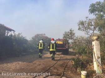 Ennesimo incendio a Ponte di Cetti