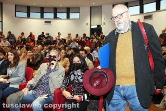 Enrico Mentana ai Pirati della bellezza