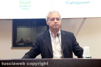 Enrico Mentana ai Pirati della bellezza