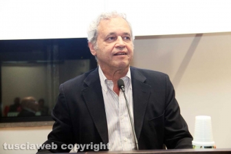 Enrico Mentana ai Pirati della bellezza