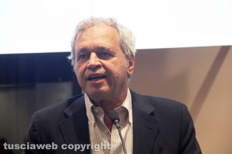 Enrico Mentana ai Pirati della bellezza