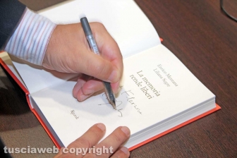 Enrico Mentana ai Pirati della bellezza