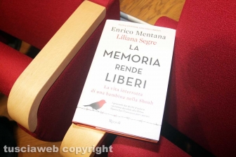 Enrico Mentana ai Pirati della bellezza