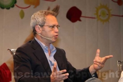 Enrico Mentana con Filippo Rossi a Caffeina