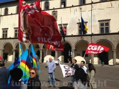 Esattorie, la protesta dei lavoratori a piazza del Comune