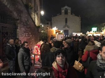 Esplode il Capodanno in piazza