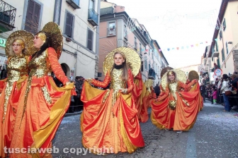 Ronciglione - Carnevale 2018 - Sfilano carri e maschere