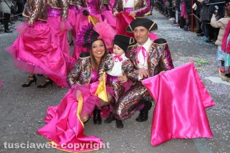 Ronciglione - Carnevale 2018 - Sfilano carri e maschere